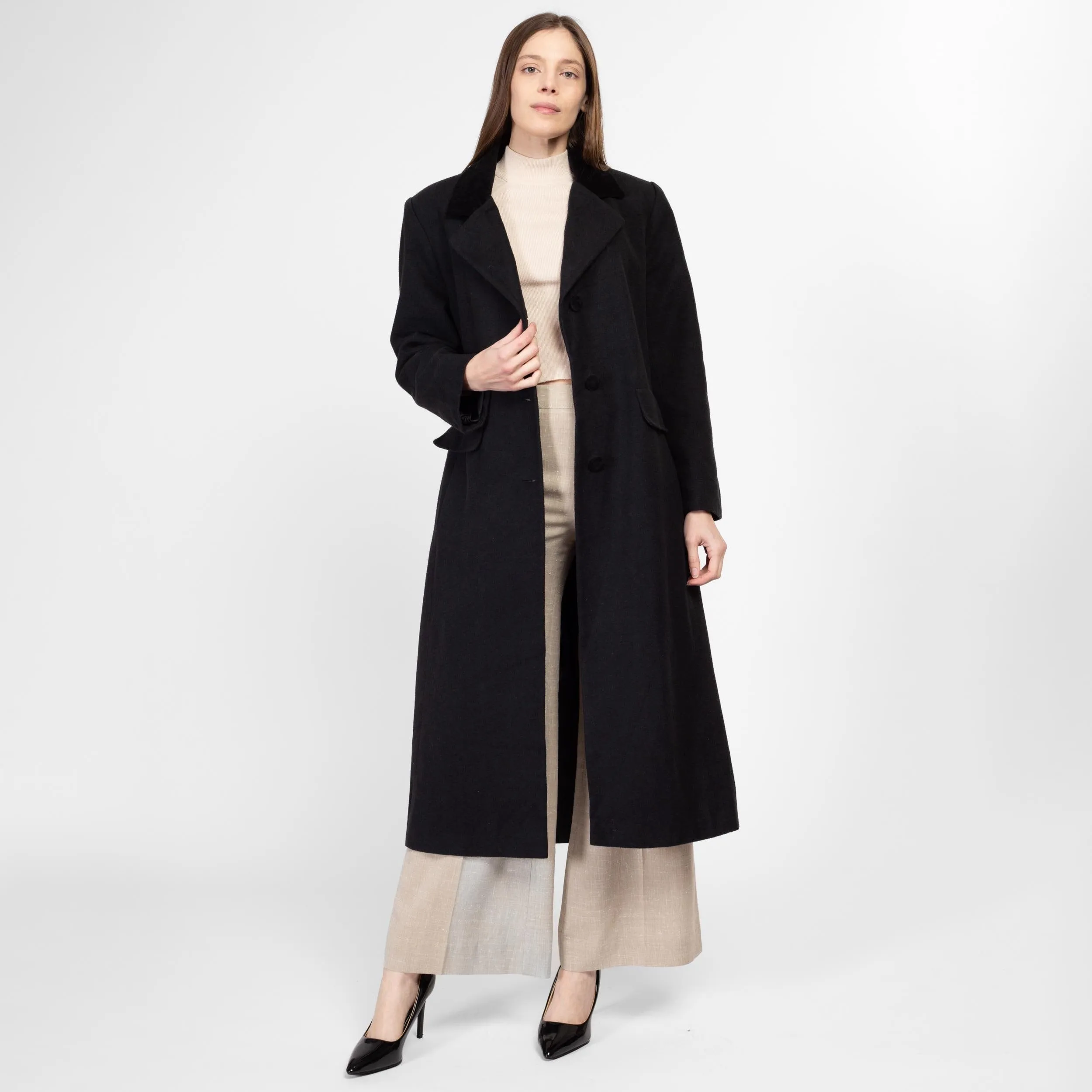 Medium 80s Charcoal Black Velvet Collar Wool Overcoat
