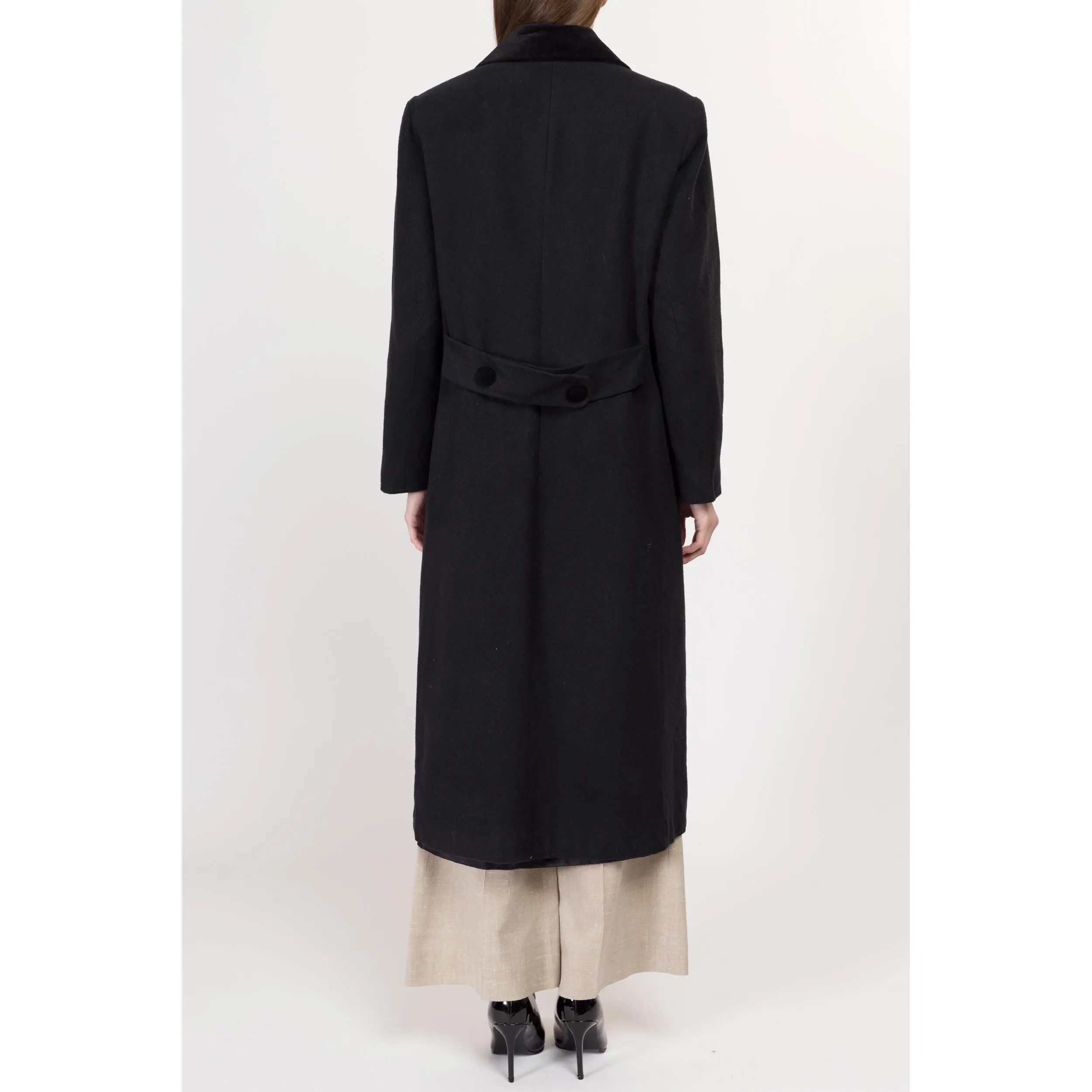 Medium 80s Charcoal Black Velvet Collar Wool Overcoat
